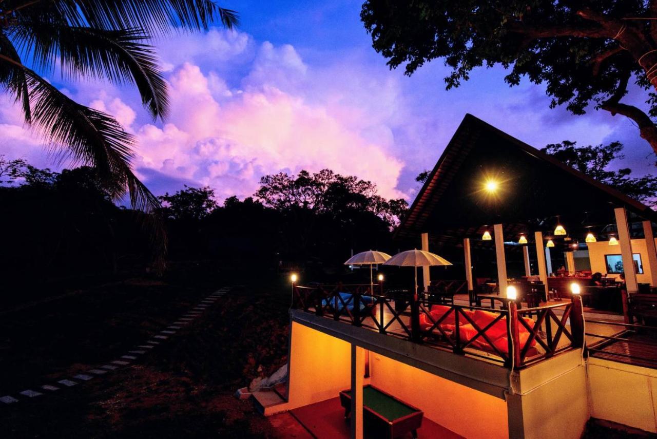Phayamas Private Beach Resort And Island Brew - Adults Only Ко-Фаям Екстер'єр фото